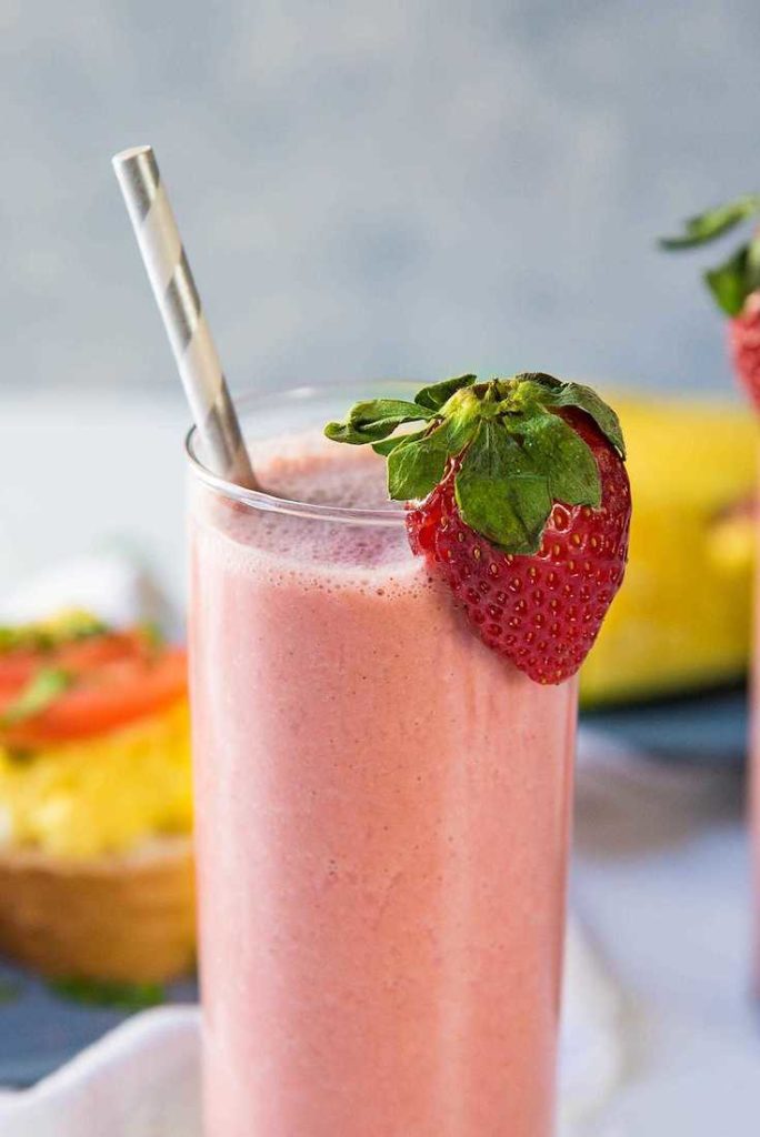 Almond Strawberry Smoothie