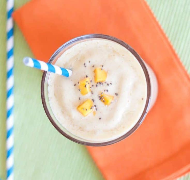 Healthy breakfast smoothies - Mango Chia Smoothie