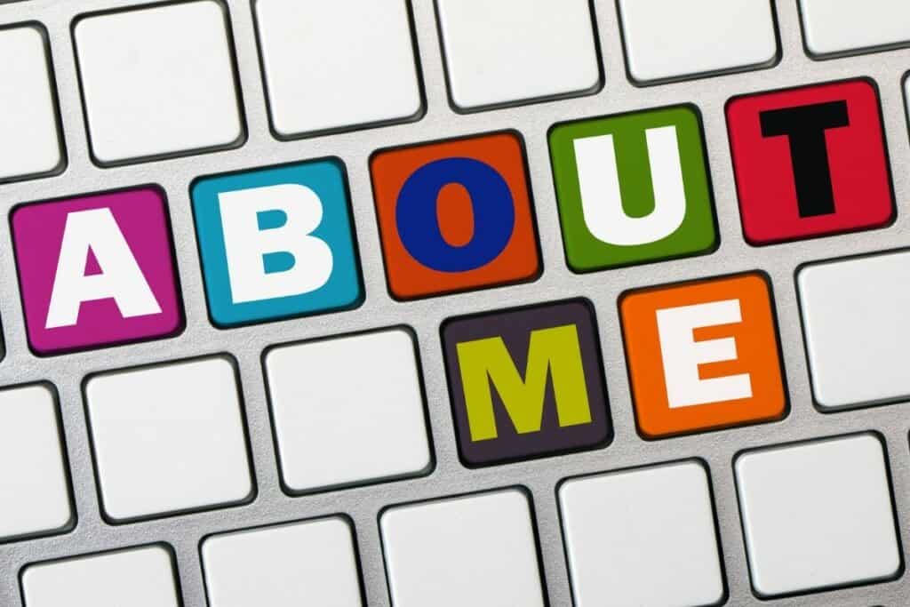 25+ Interesting & Fun Facts About Me Examples for Work Bio