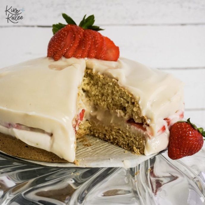 fresh strawberry shortcake no bake cheesecake