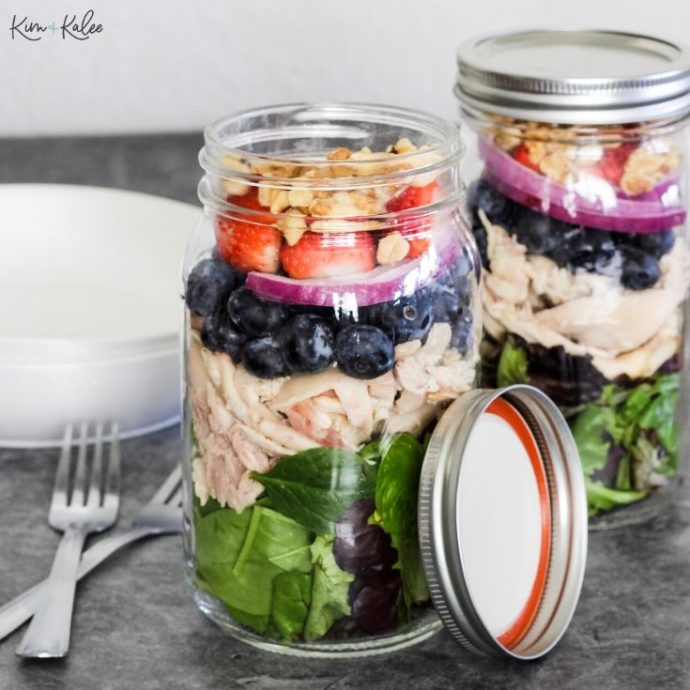 Paleo Strawberry Spinach Salad with Rotisserie Chicken in a Mason Jar