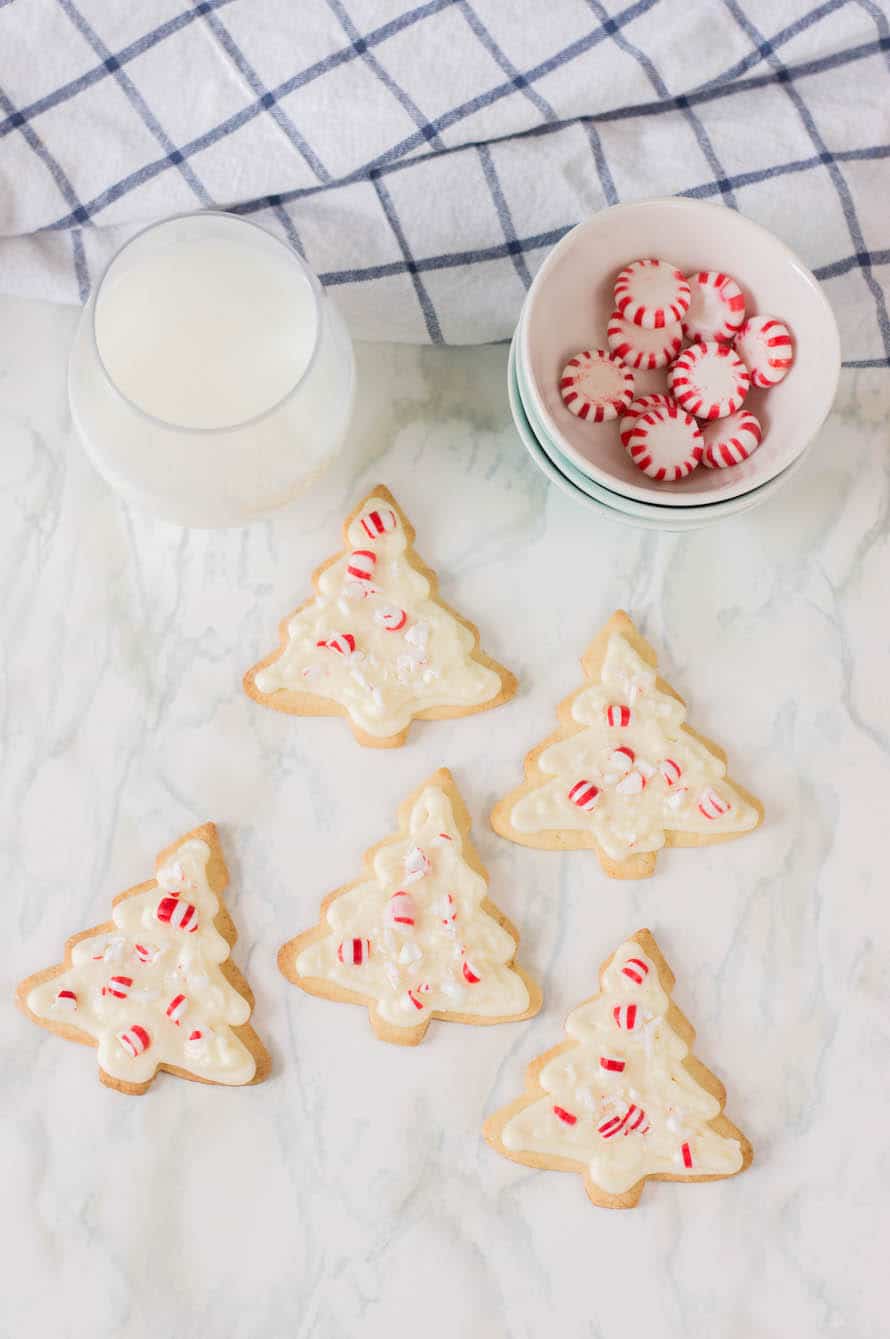 What your Christmas Tree Sugar Cookie with Crushed Peppermint Icing will look like