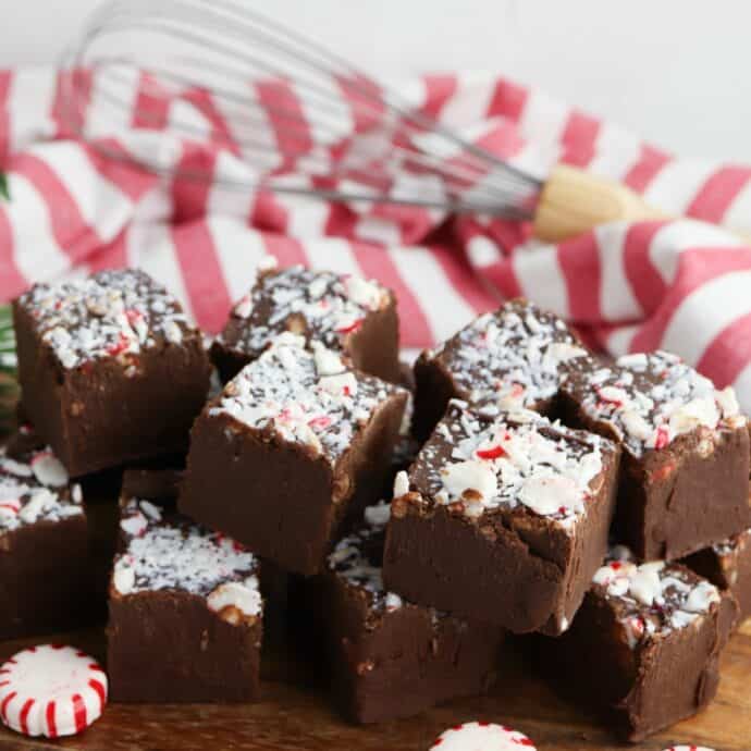 pieces of Microwave Peppermint Fudge