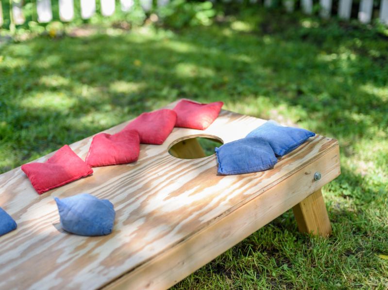 backyard cornhole 