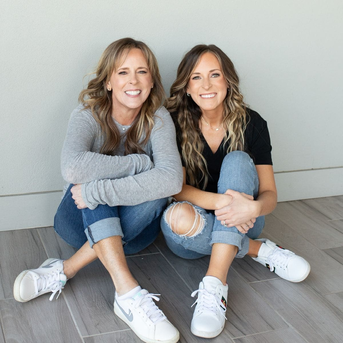 KIM-AND-KALEE-at-Hugh-and-Grace
